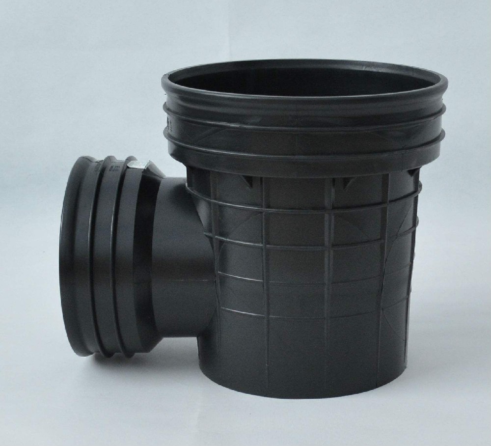 鋼帶增強聚乙烯波紋管如何與塑料的檢查井連接？